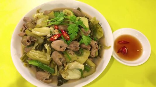 bao tử cá ba sa xào dưa