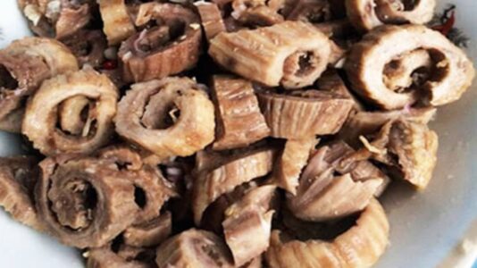 bao tử cá ngừ đại dương hầm tiêu xanh​