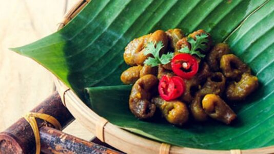 bao tử cá basa xào nghệ