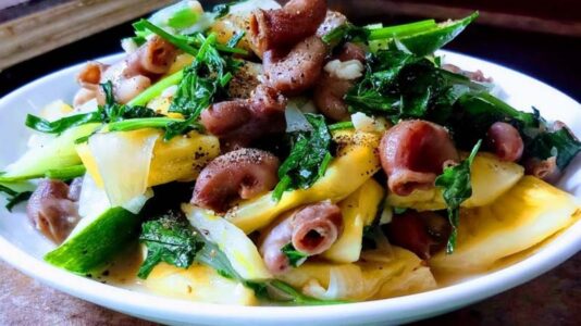 Bao tử cá xào dưa leo