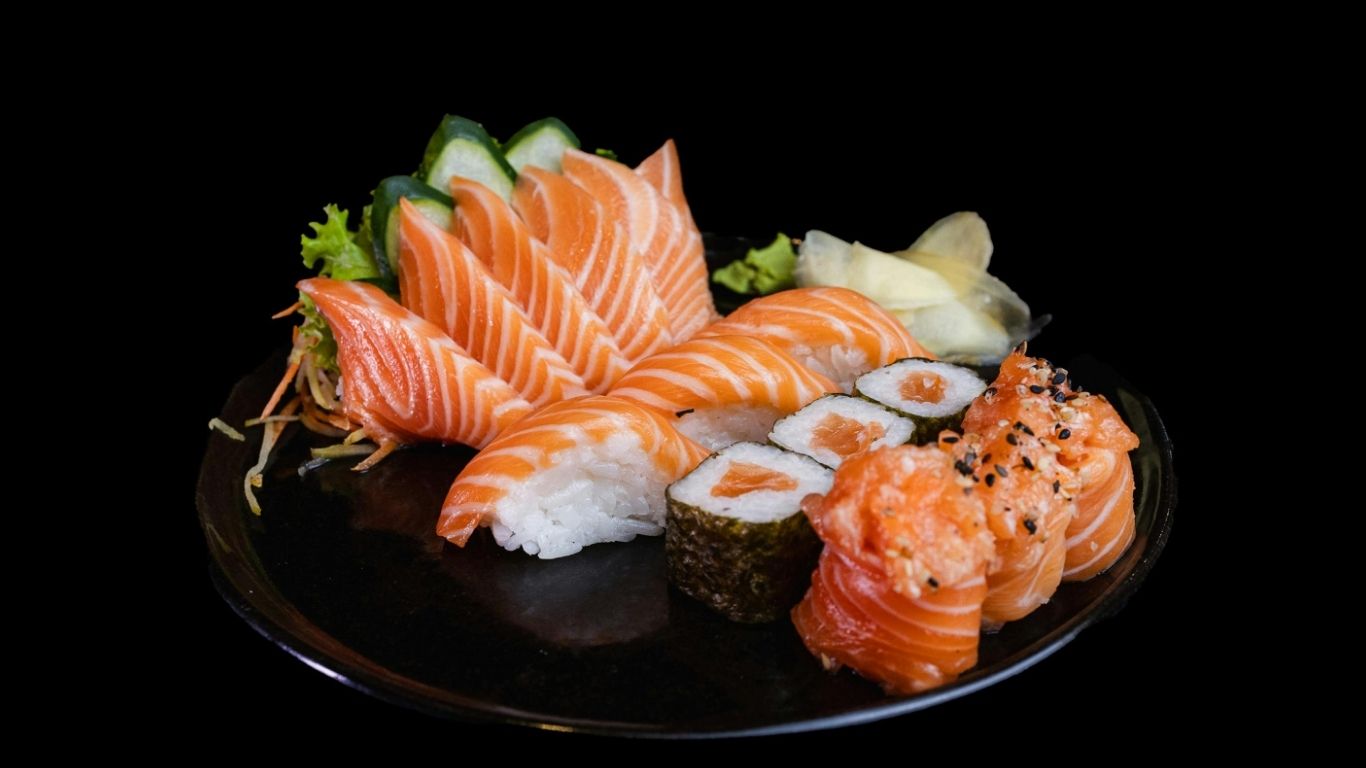 Sashimi cá hồi tươi ngon