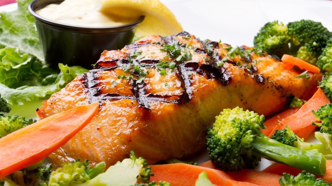 Cá hồi nướng thơm lừng