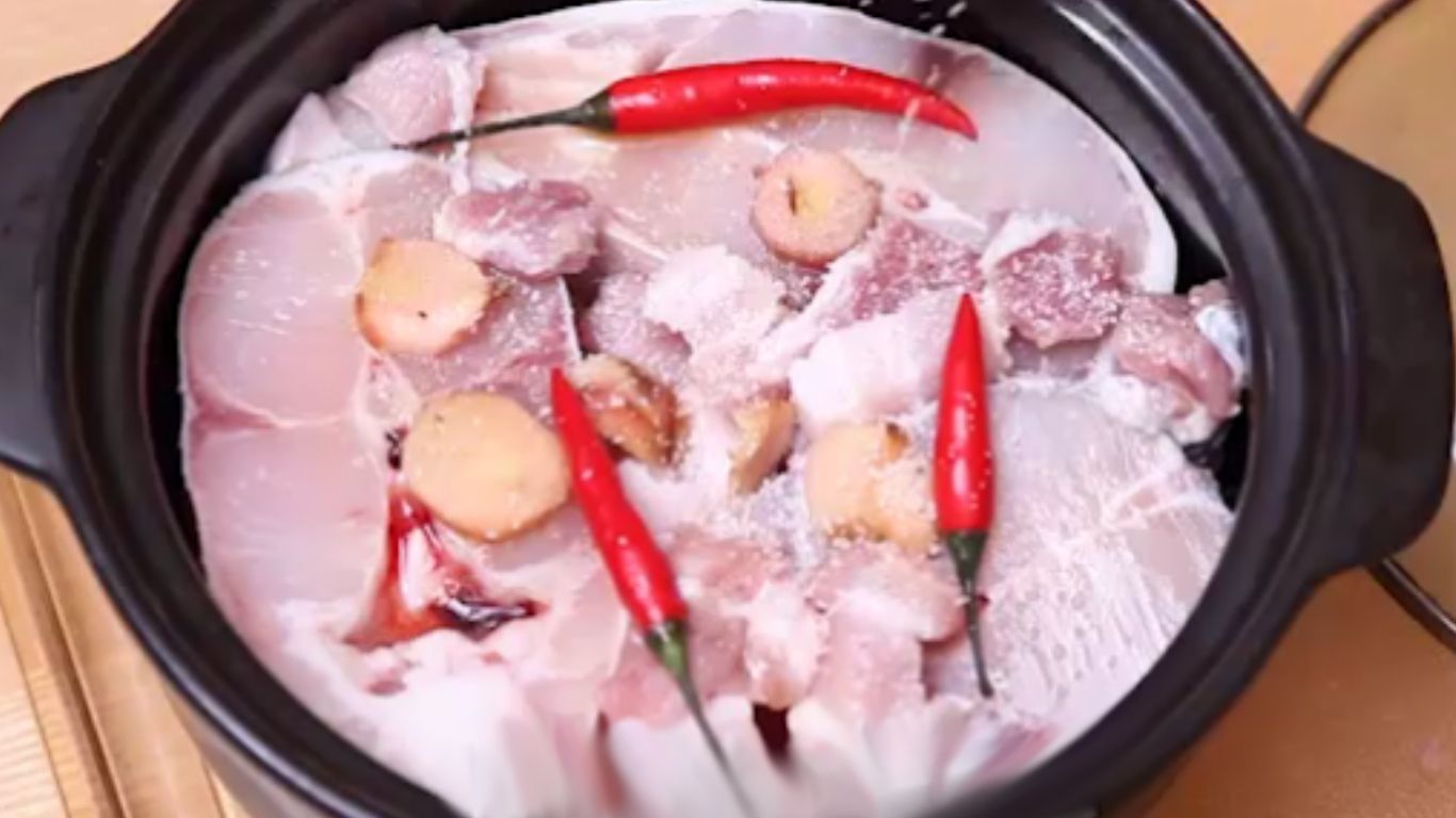 Cách Làm Cá Basa Kho Với Thịt Ba Chỉ Đậm Đà Dễ Làm